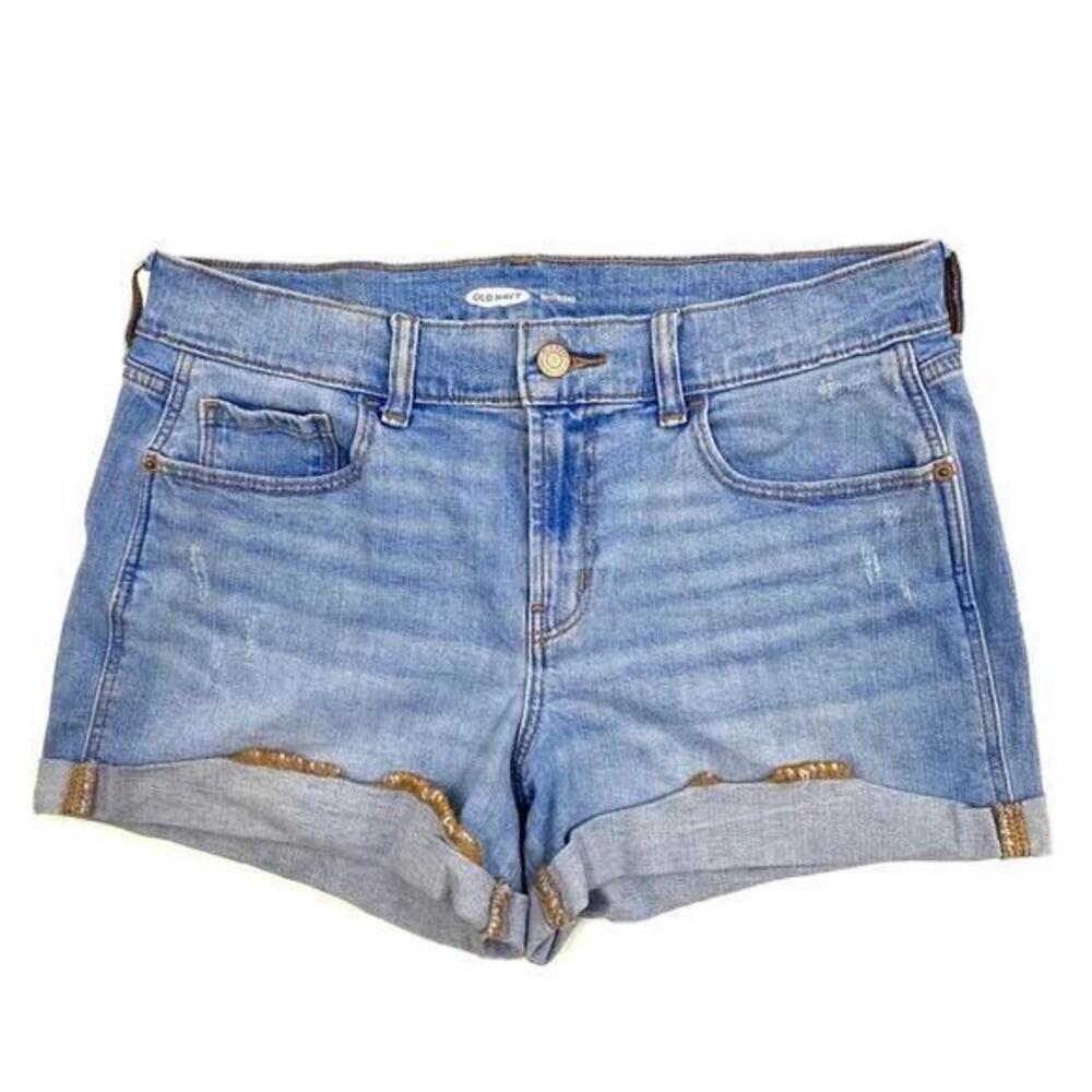 Old Navy Distressed cuffed women's size 6 Light Wash Blue Denim jeans shorts